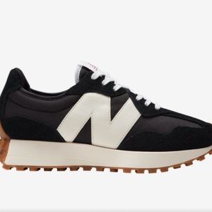 Woman’s new balance 327 sneaker in black suede white logo. Size 8.5